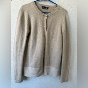 Patagonia Crewneck Cardigan Sweater M Medium 100% Cashmere Oatmeal Beige